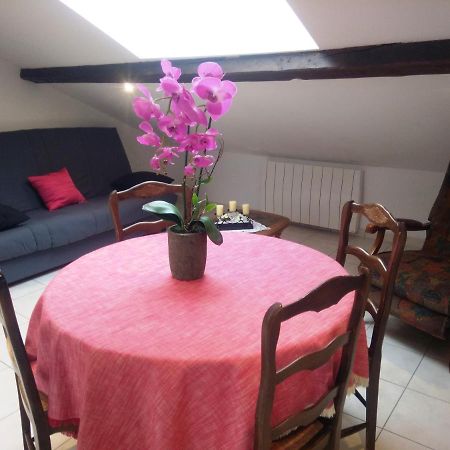 Appartement En Location Touristique Pour 4 Personnes Docelles Exterior photo